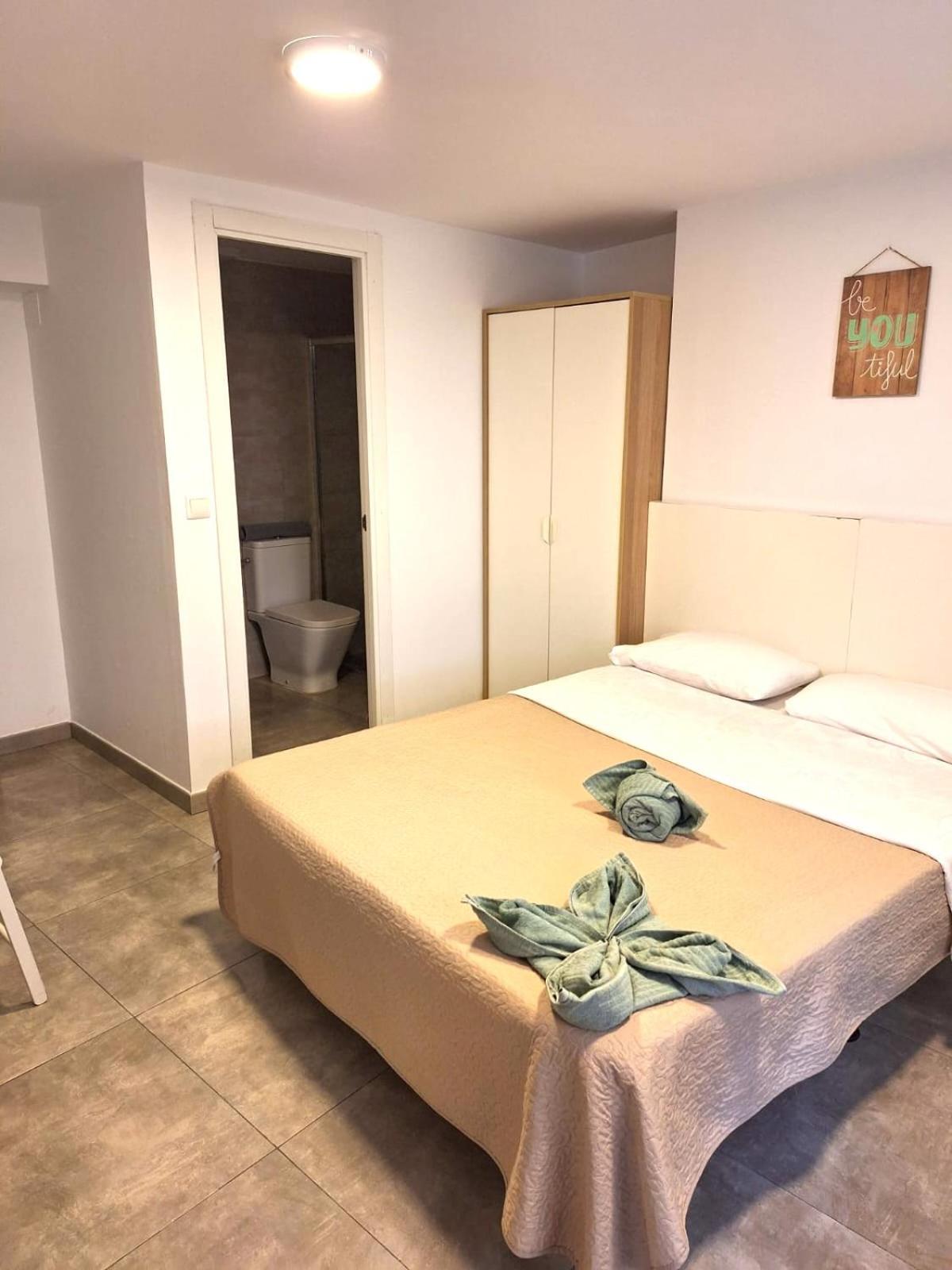 Terrazas De Capuchinos Apartamentos มาลากา ภายนอก รูปภาพ